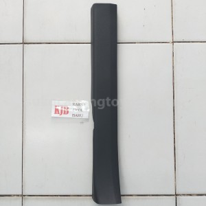 67913BZ140B0 PLATE FR DR SCUFF RH - TOYOTA