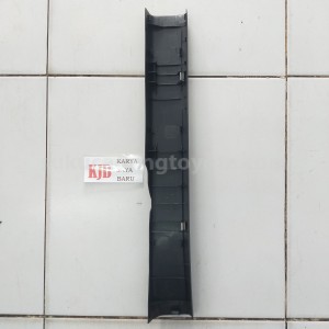 67914BZ140B0 PLATE FR DR SCUFF LH - TOYOTA