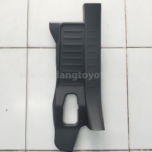 67917BZ210B0 PLATE RR DR SCUFF RH - TOYOTA
