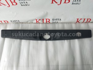 67935BZ070B0 PLATE,BACK DR SCUFF - TOYOTA