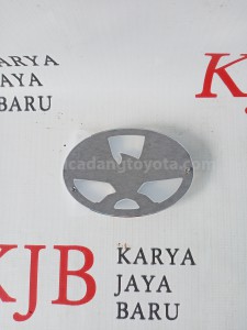 75311BZ210 EMBLEM RAD GRILLE - TOYOTA