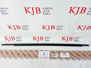 757100K030 MOULDING AS FR DR RH - TOYOTA