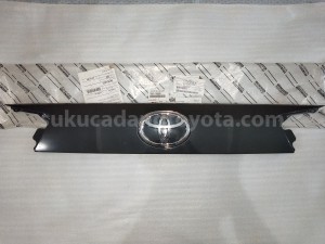 768010K906 GARNISH SA LUGG COMP - TOYOTA
