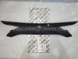 76811BZ500 GARNISH, BACK DR OUT - TOYOTA