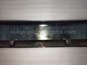 76811BZ550 GARNISH, BACK DR OUT - TOYOTA