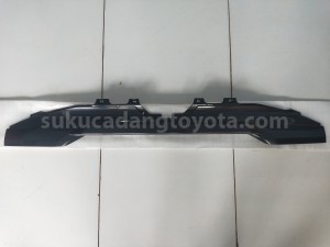 76811BZ750 GARNISH LUG COM OUTS - TOYOTA
