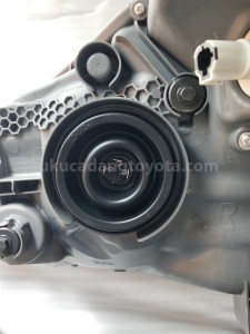 811100K520 HEADLAMP ASSY, RH - TOYOTA