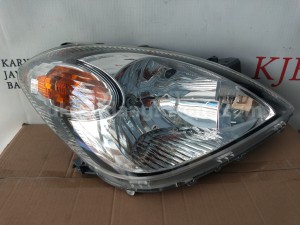 81110BZ010 HEADLAMP, ASSY, RH - TOYOTA