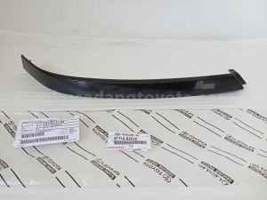 81116BZ020 RIM, HEADLAMP, RH - TOYOTA