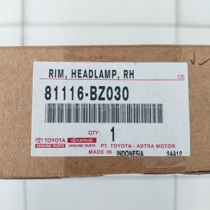 81116BZ030 RIM, HEADLAMP, RH - TOYOTA