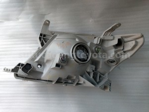 811300K180 UNIT ASSY, HEADLAMP, - TOYOTA