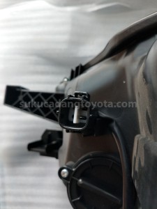 811300K591 UNIT A/S HEADLAMP RH - TOYOTA