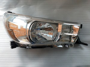 811300K652 UNIT ASSY, HEADLAMP, - TOYOTA