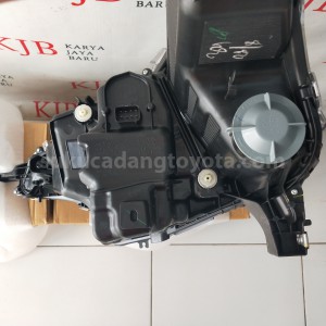 81140BZ010 UNIT AS HEADLAMP B R - TOYOTA