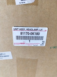 811700K180 UNIT ASSY, HEADLAMP, - TOYOTA