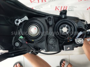 811700K580 UNIT A/S HEADLAMP LH - TOYOTA