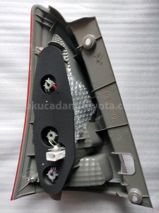 815500K080 LAMP AS RR COMB RH - TOYOTA