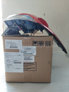 815500K382 LAMP A/S RR COMBI RH - TOYOTA