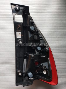 815510K240 LENS&BODY RR COMBI R - TOYOTA