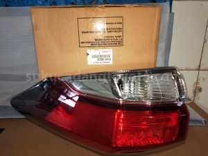 81551BZ320 LENS&BODY RR COMBI R - TOYOTA