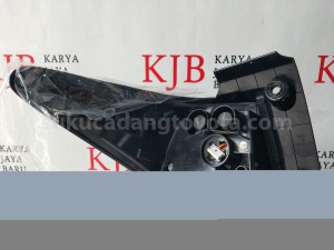 81551BZ460 LENS&BODY RR COMBI R - TOYOTA
