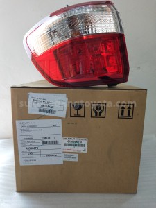 815600K110 LAMP ASSY, RR COMBIN - TOYOTA