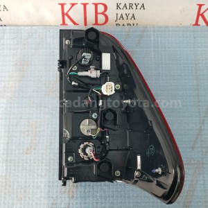 815600K690 LAMP ASSY, RR COMBIN - TOYOTA