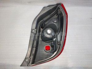 81561BZ150 LENS&BODY RR COMBI L - TOYOTA