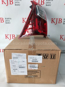 81561BZ250 LENS&BODY RR COMBI L - TOYOTA