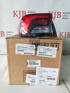 81561BZ480 LENS&BODY RR COMBI L - TOYOTA
