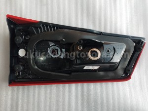 815810K050 LENS&BODY RR LAMP RH - TOYOTA