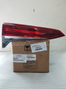 815900K102 LAMP ASSY, RR, LH - TOYOTA