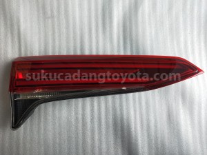815900K102 LAMP ASSY, RR, LH - TOYOTA