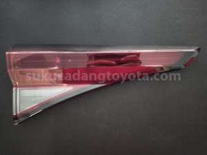 81590BZ160 LAMP ASSY, RR, LH - TOYOTA