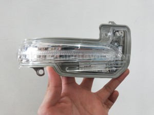 817300K070 LAMP AS TURN SIGN RH - TOYOTA
