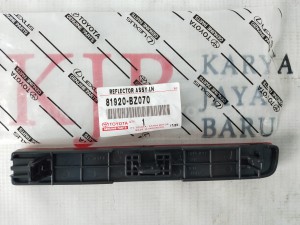 81920BZ070 REFLECTOR ASSY,LH - TOYOTA