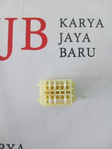 8261037020 BLOCK A/S FUSE NO.2 - TOYOTA