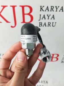84210BZ070 SWITCH AS B/UP LAMP - TOYOTA