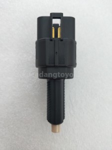 84340BZ040 SWITCH A/S STOP LAMP - TOYOTA