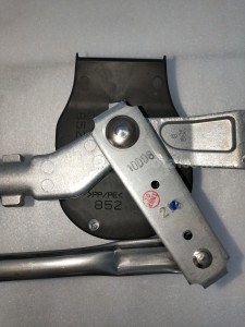 851500K140 LINK ASSY, FR WIPER - TOYOTA