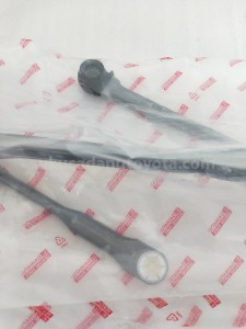 85150BZ230 LINK ASSY, FR WIPER - TOYOTA