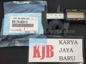 85176BZ010 CAP, RR WIPER LINK - TOYOTA