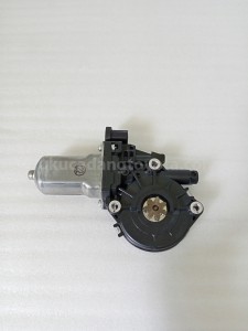 85710BZ041 MOTOR A/S PWR WD RH - TOYOTA