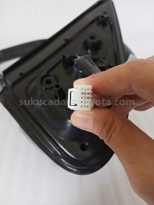 879400KB21 MIRROR ASSY, OUTER R - TOYOTA