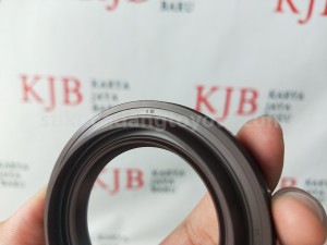 9004311316 SEAT TYPE T OIL - TOYOTA