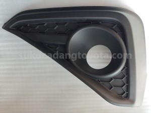 P5154BZA08 TRD FOG LAMP CVR,LH - TOYOTA