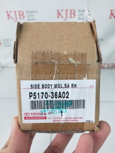 P517036A02 SIDE BODY MOL,SA RH - TOYOTA