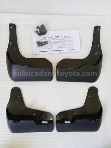 P5389BZA0B MUDGUARD, SET (1.5 VLZ) - TOYOTA