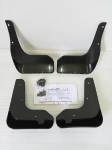 P5389BZA0K MUDGUARD, SET (1.3 VLZ) - TOYOTA