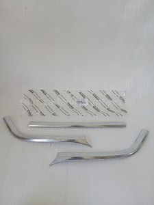P5404BZA01TM LWR GRILE GRNISH SET - TOYOTA